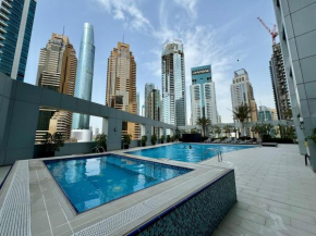 Beautiful and modern 1BR Apartment in Dubai Marina with sea view